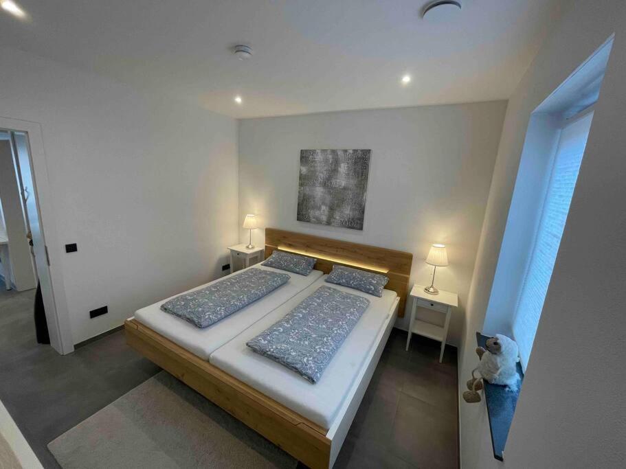 Gemuetliche, Topp Ausgestattete Ferienwohnung Bann Экстерьер фото